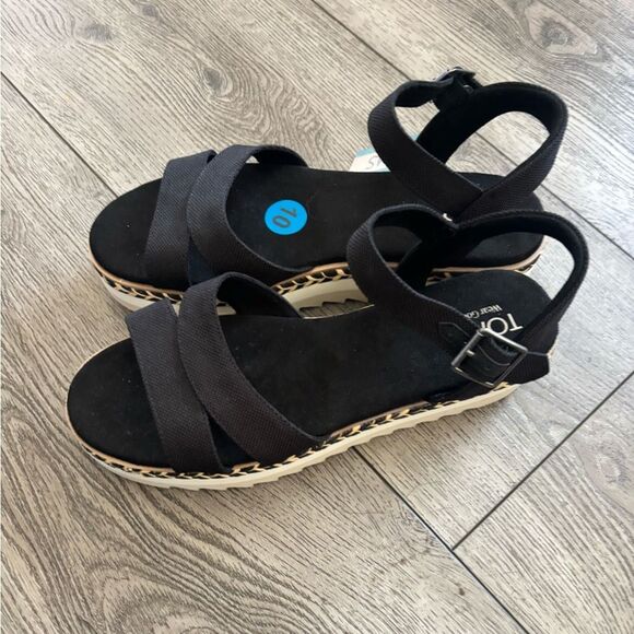 TOMS Women's Black Sandals - Picture 2 of 6